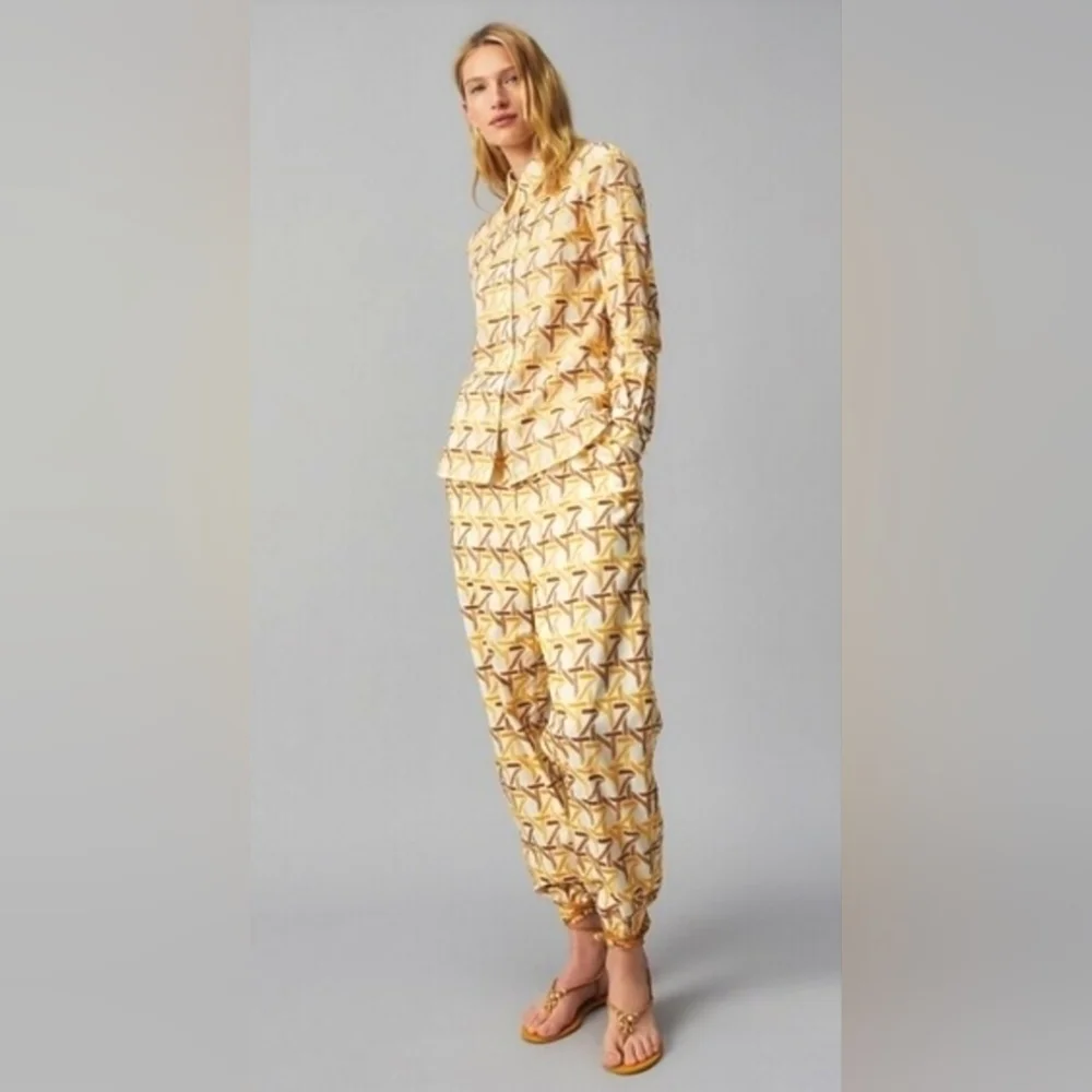 TORY BURCH BASKETWEAVE EMBROIDERED ANKLE PANTS.